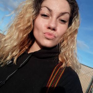 Meet your Posher, Annie